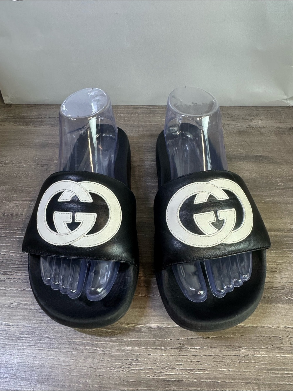 Gucci Interlocking logo GG Nero/Blanco Leather Slide Sandals size 7-7.5 $390 - Picture 2 of 11